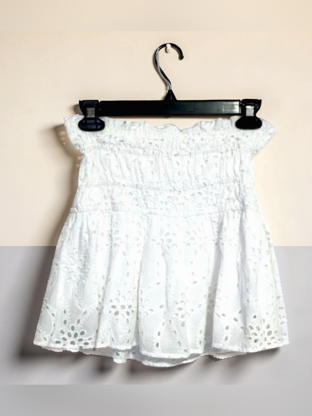 Olivaceous Women’s White Smock-Waist Eyelet Mini Skirt. Small